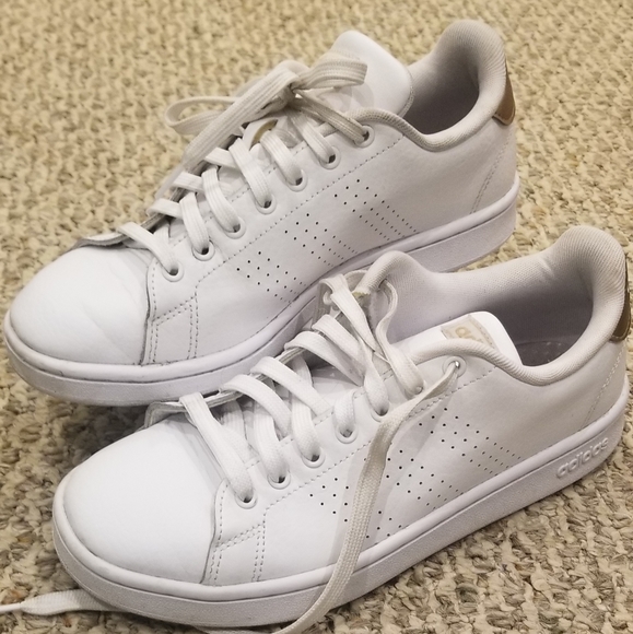 adidas advantage sneakers